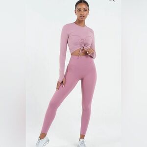 GENESIS LONG SLEEVE CROP TOP in Dusty Orchid